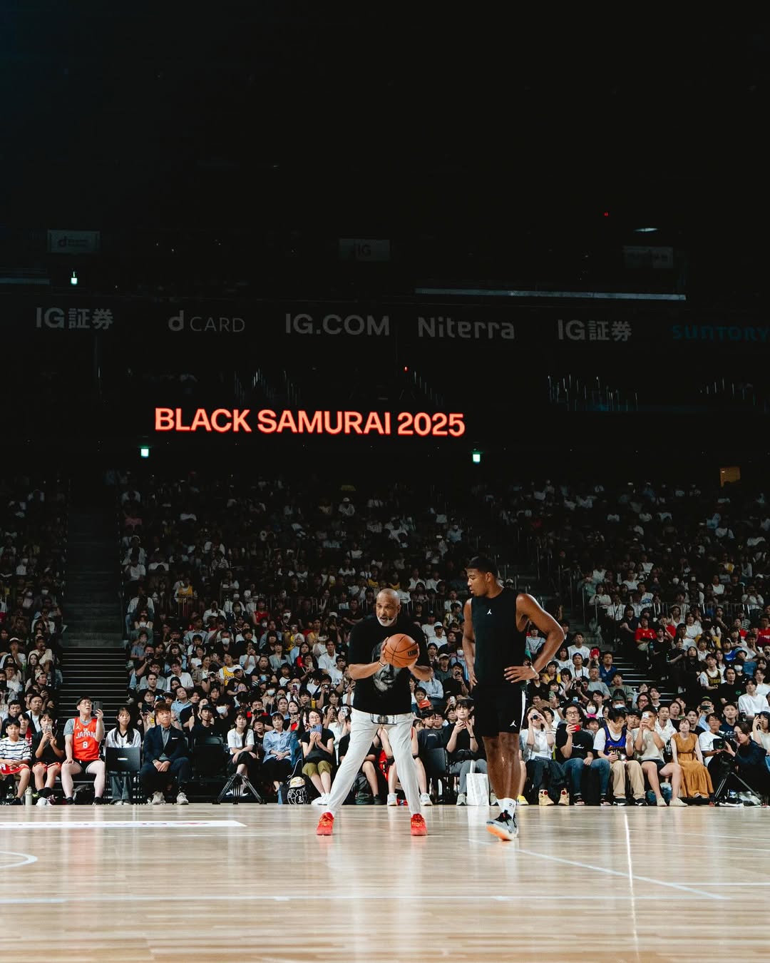 人气爆棚, 谢谢名古屋, 八村垒在名