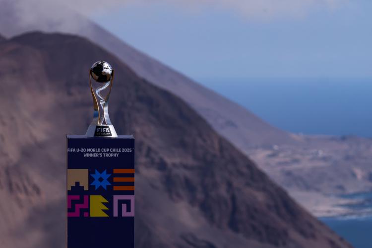 年世青赛就, 万欧元以上 年世青赛就, 万欧元以上