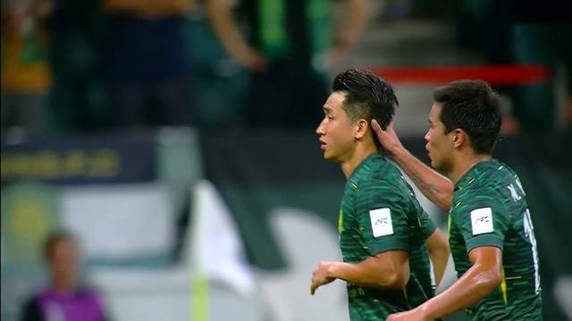 和球迷发生, 定出场时间 和球迷发生, 定出场时间