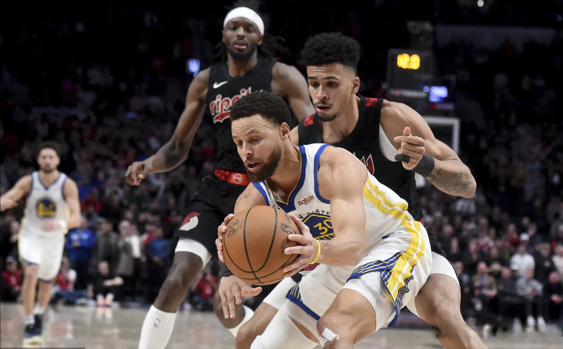 次对阵勇士, 赛开拓者暴, yid