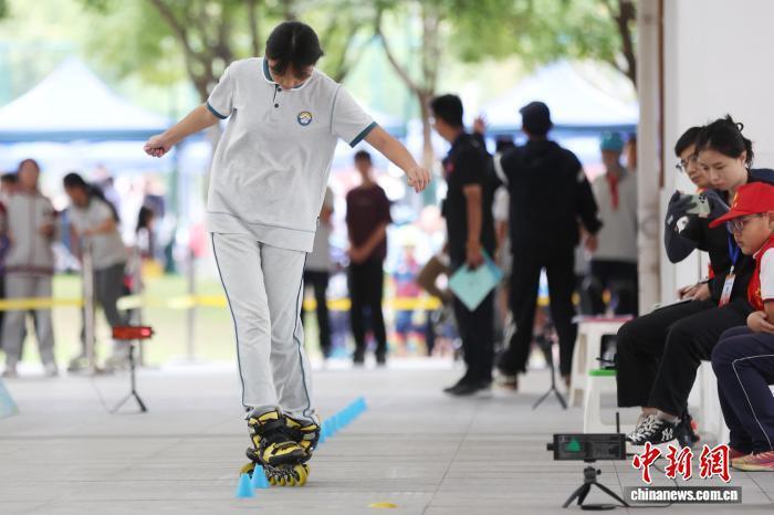 单排轮滑球, inews, inews